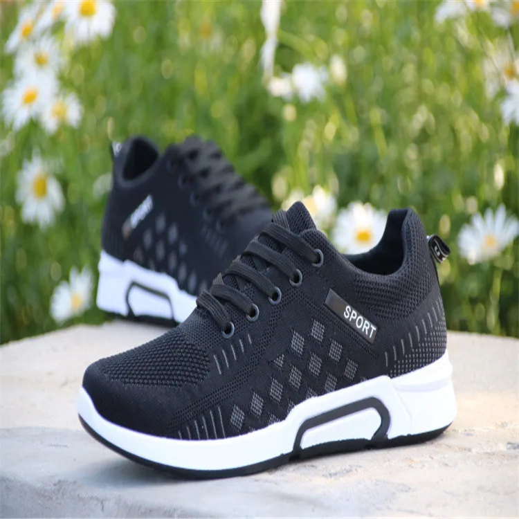 Wholesale Breathable Comfortable Men's Laceup Sports Shoes Sneakers