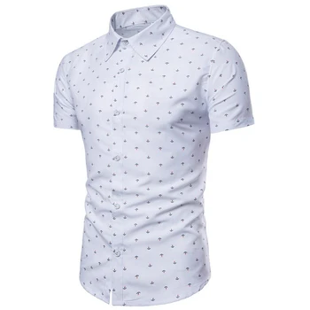 camisa blanca con lunares hombre