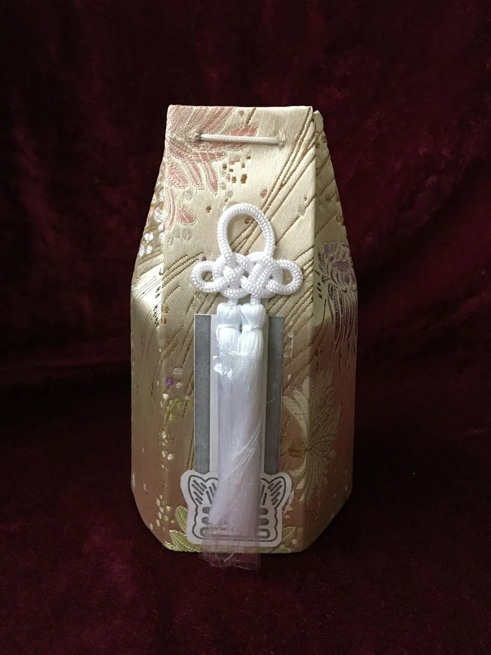 Japanese Classic Style Ash Box 2.3-3" Pet Urn Decoration - Buy Pet Urn
