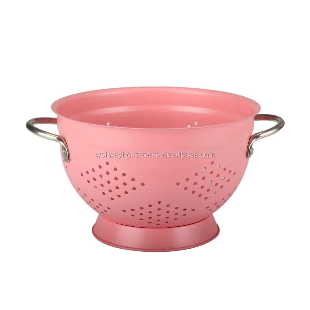 colander with handle