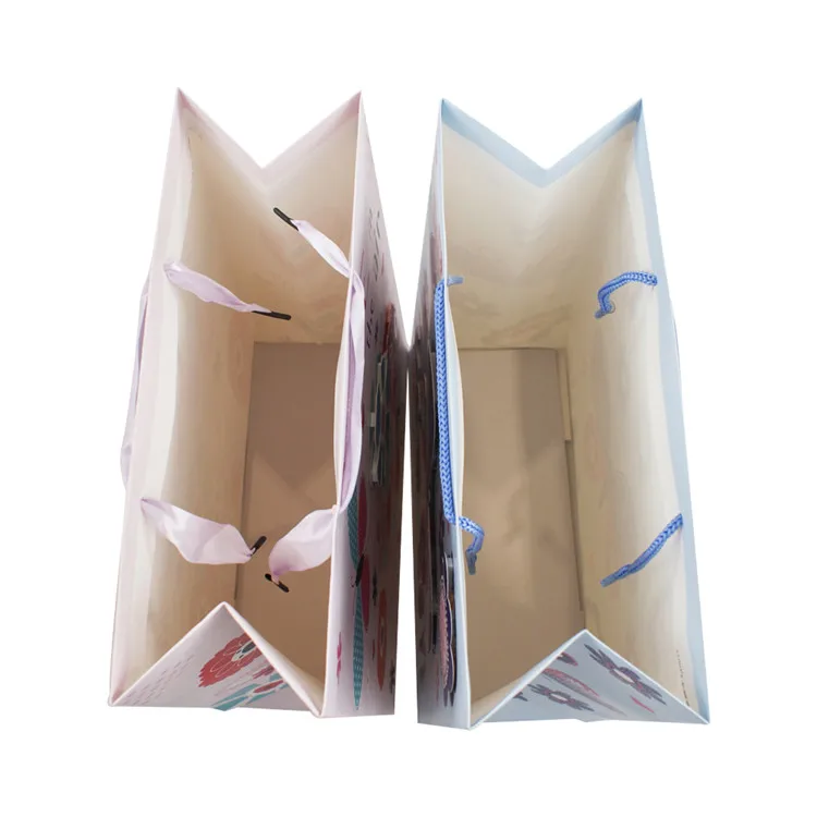 Wholesale custom 3D fancy clothes shopping packaging bag with rope handle