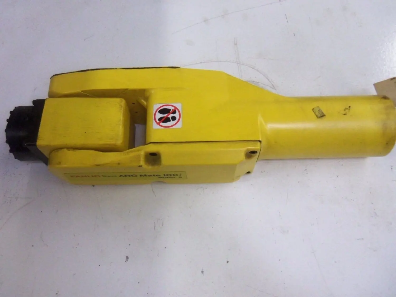 FANUC ARC MATE 100I BUSED