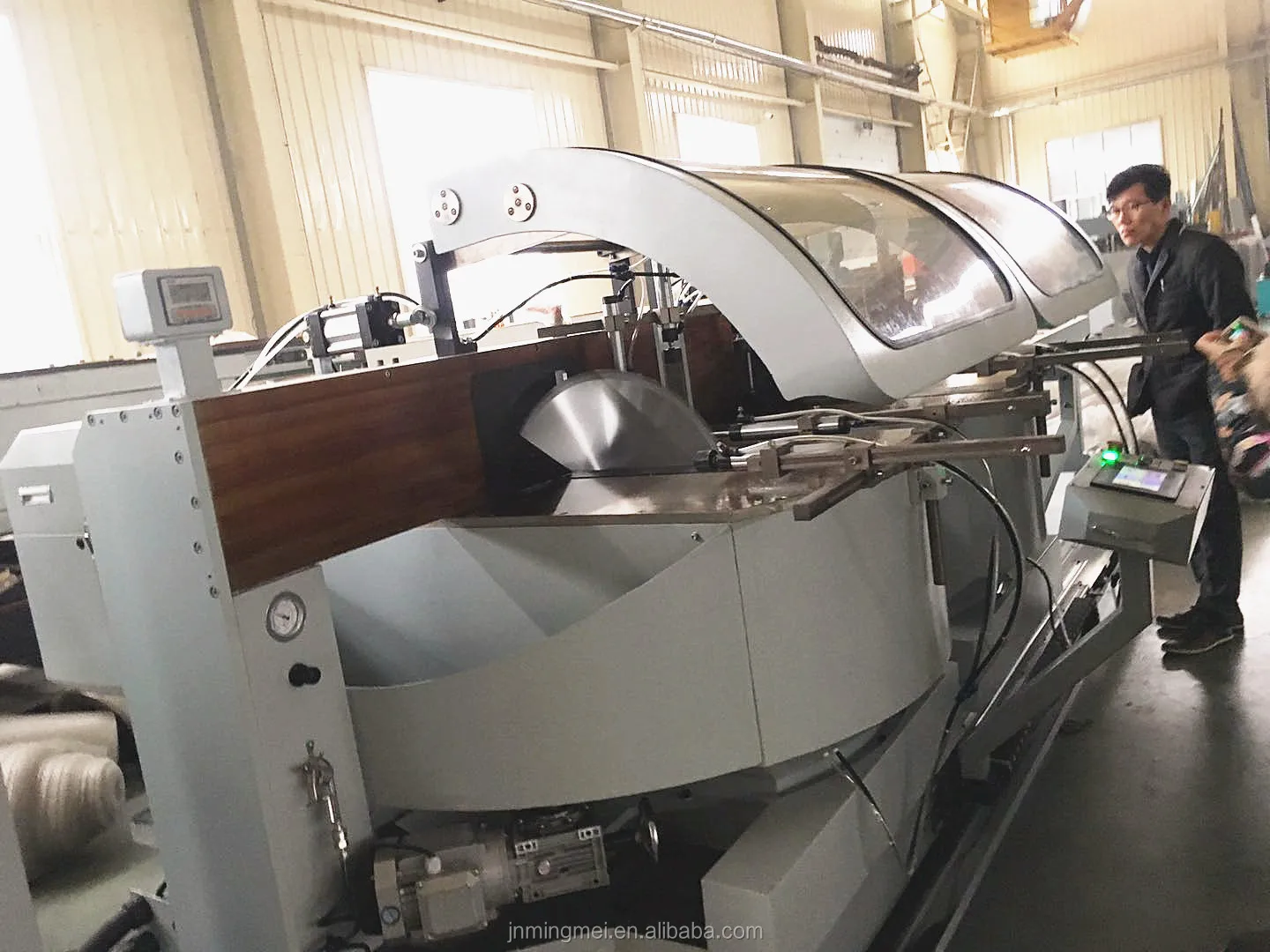 aluminum cutting machine used