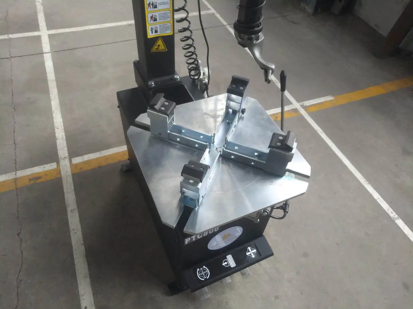 Special Price Second Hand Tyre Changer For Sale Rim Clamp Tire Spare