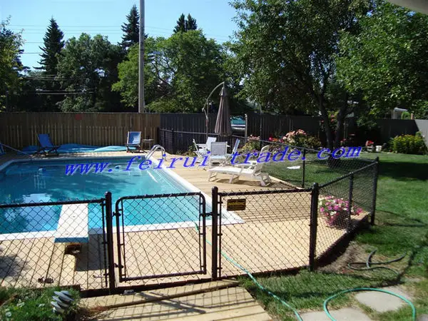chain link fence for swimming pool.jpg