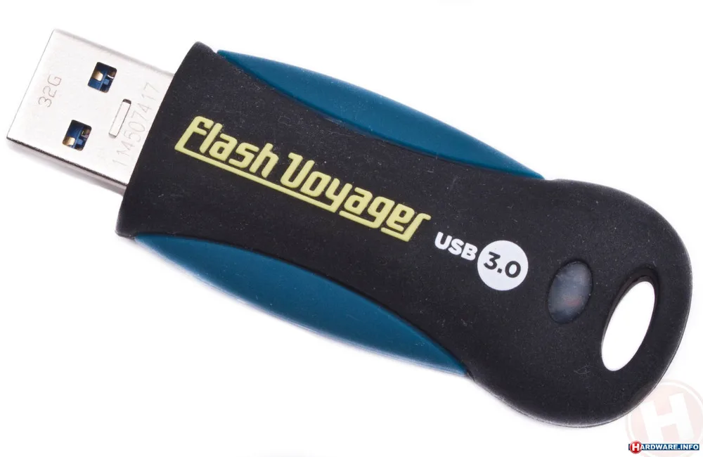 corsair_flash_voyager_32gb_usb_30