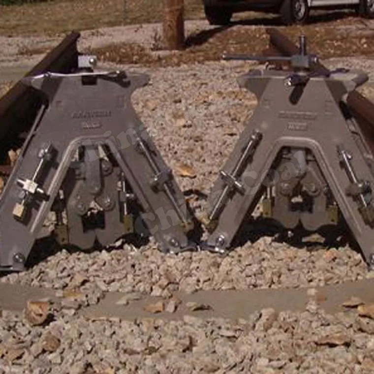 High Precision Rail Thermit-Welding Alignment