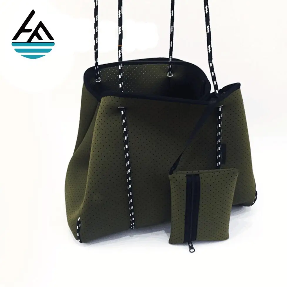 Wholesale Ladies Chain Bag For Personal Or Business Uses 