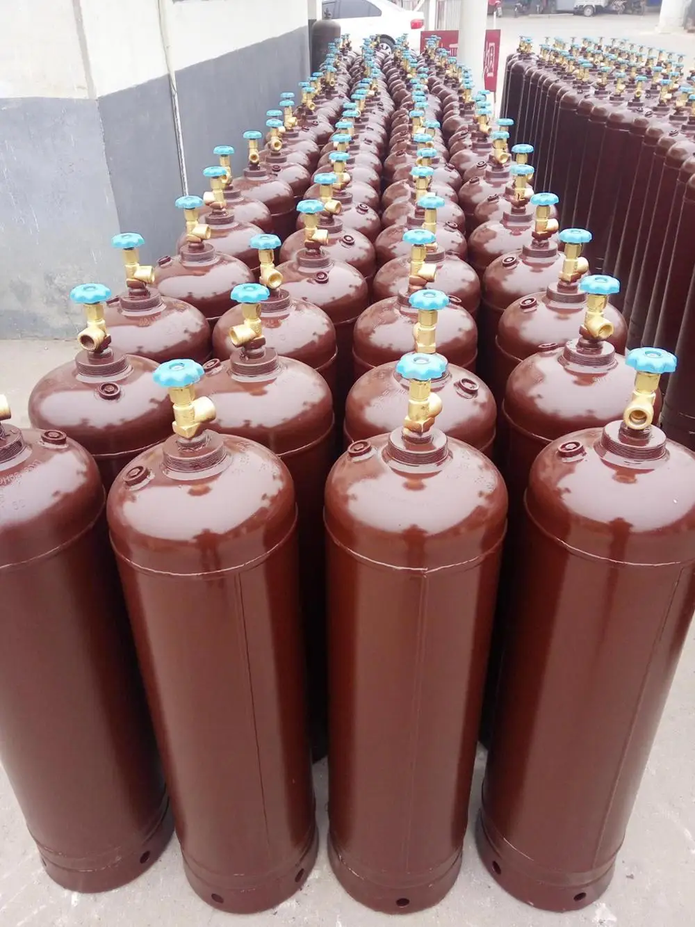 40l Acetylene Gas Cylinder C2h2 For Industrial Welding And Cutting ...