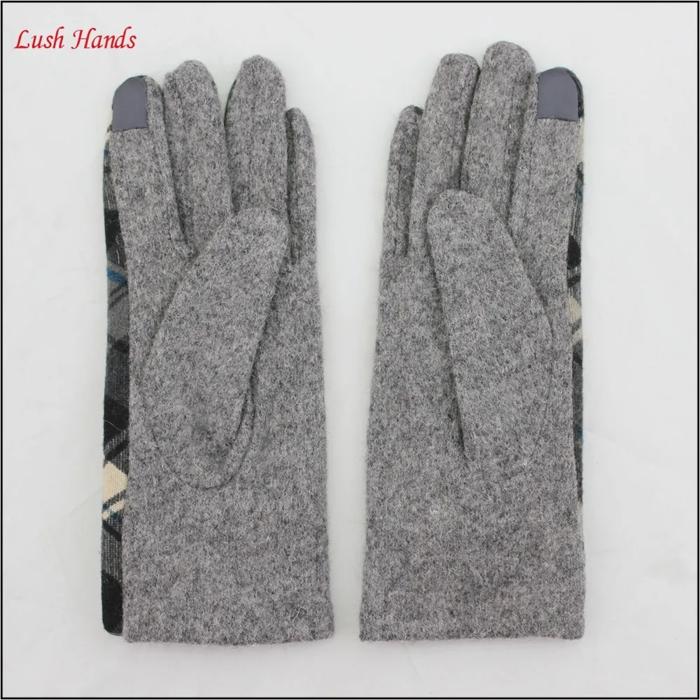 Women's woollen Tartan back touch screen Gloves with Bow Detail