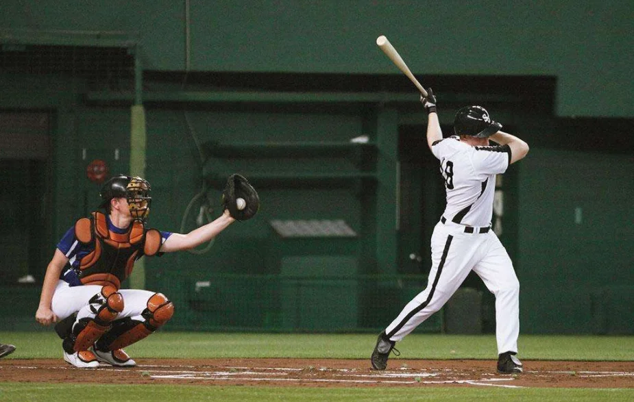 new design durable men custom baseball jersey.