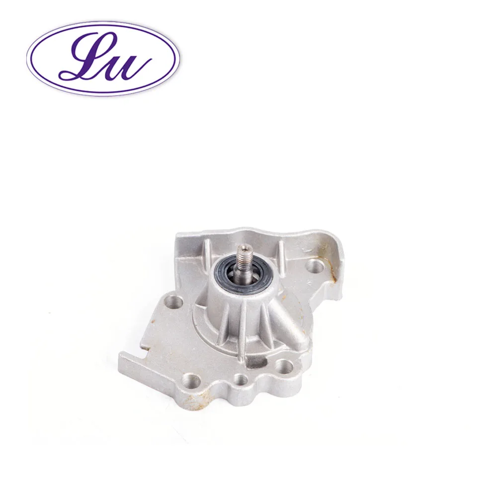 MD-012335 auto engine OIL PUMP