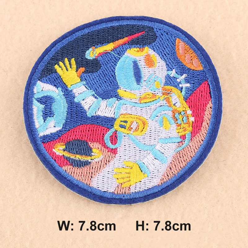 Astronaut-Badge-04.jpg