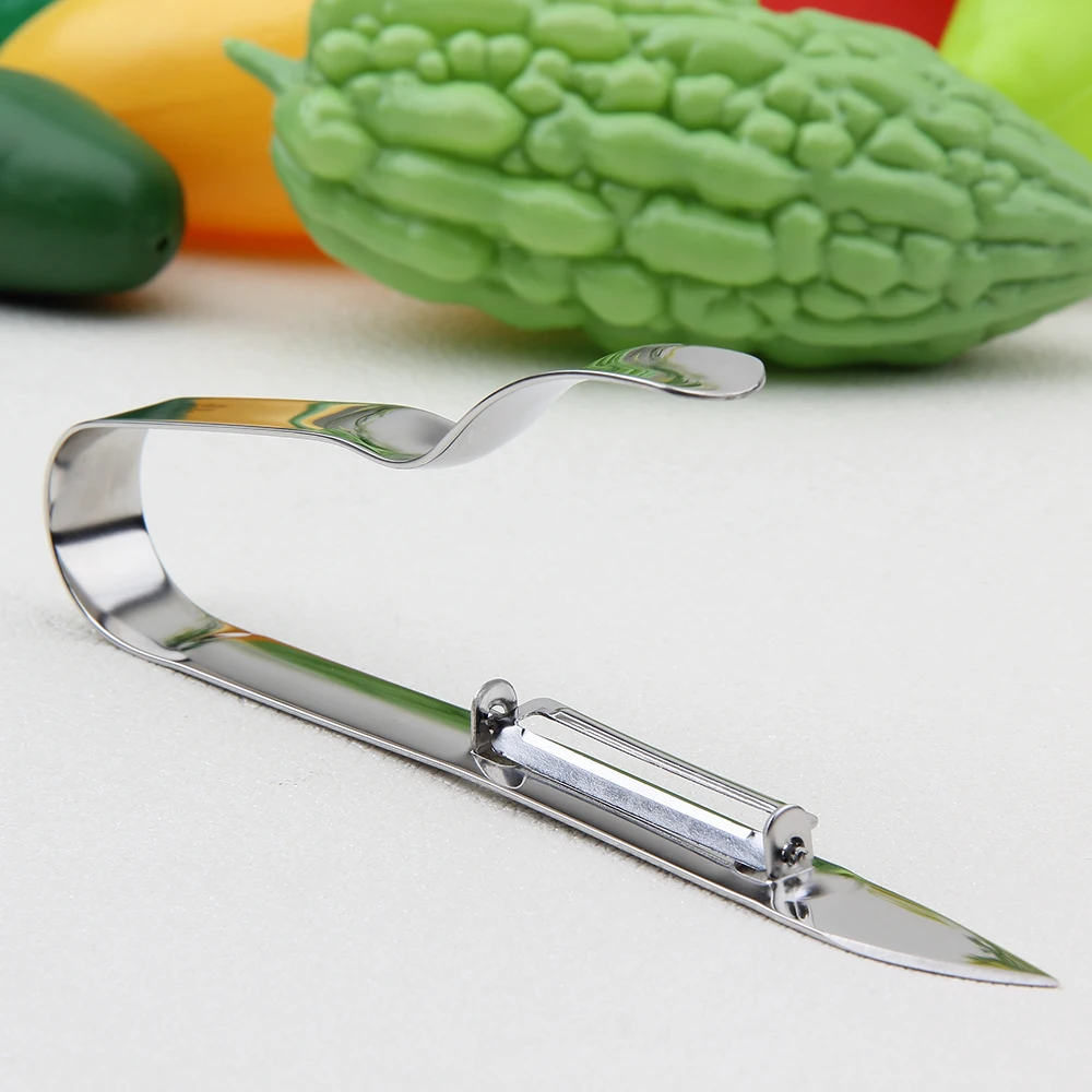 Man Made Durable Stainless Steel New Design Colorful Fruit Peeler And Juicer