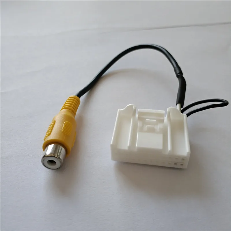 Custom 4-pin Connector Wiring Harness With Rca For Toyota Reverse