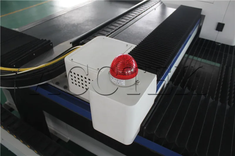 JINAN 300/500W METAL FIBER LASER CUTTING MACHINE AKJ1325F