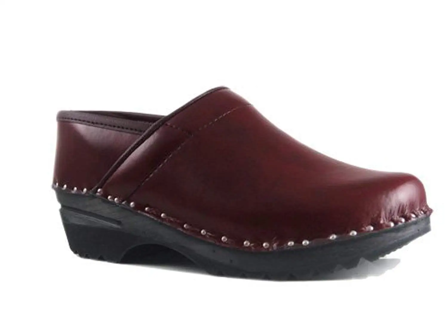 inexpensive clogs