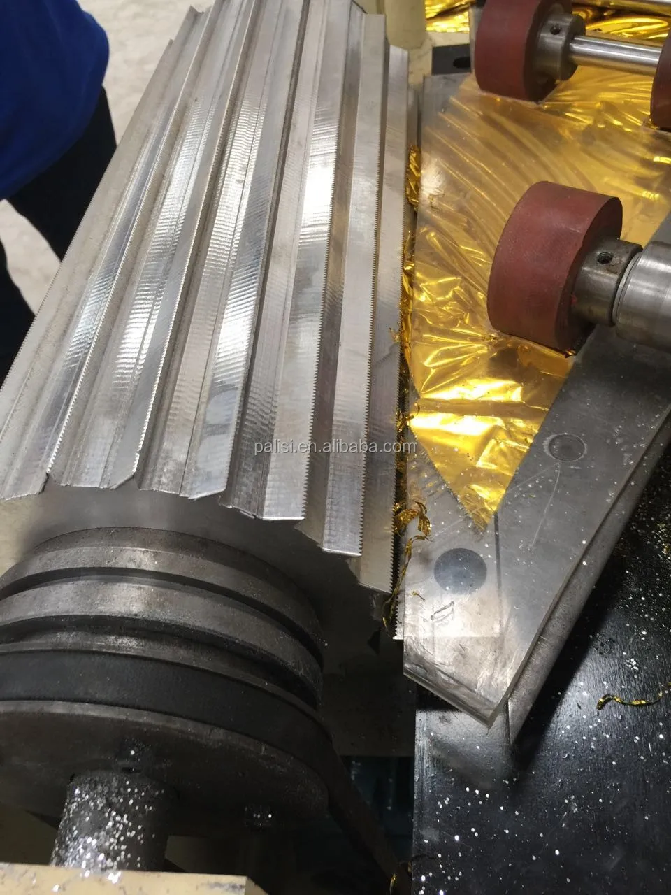 Rotary knife glitter cutting machine mould and bed knife for glitter