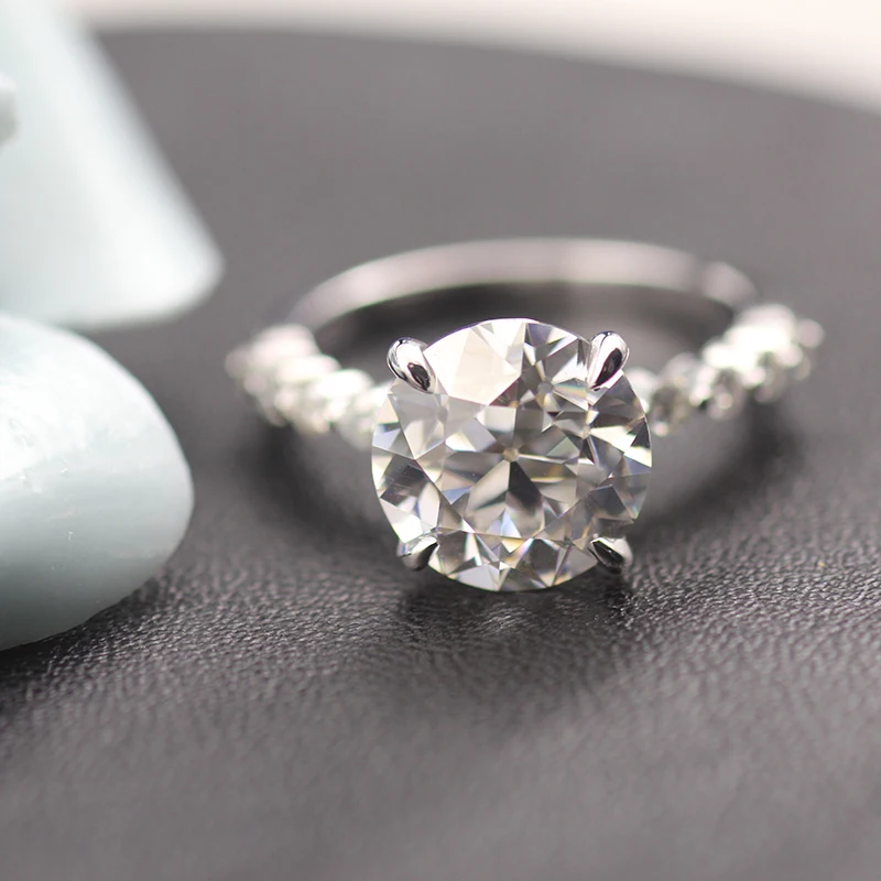 Latest fashion Customized 18k white gold 3ct synthetic diamond moissanite engagement ring