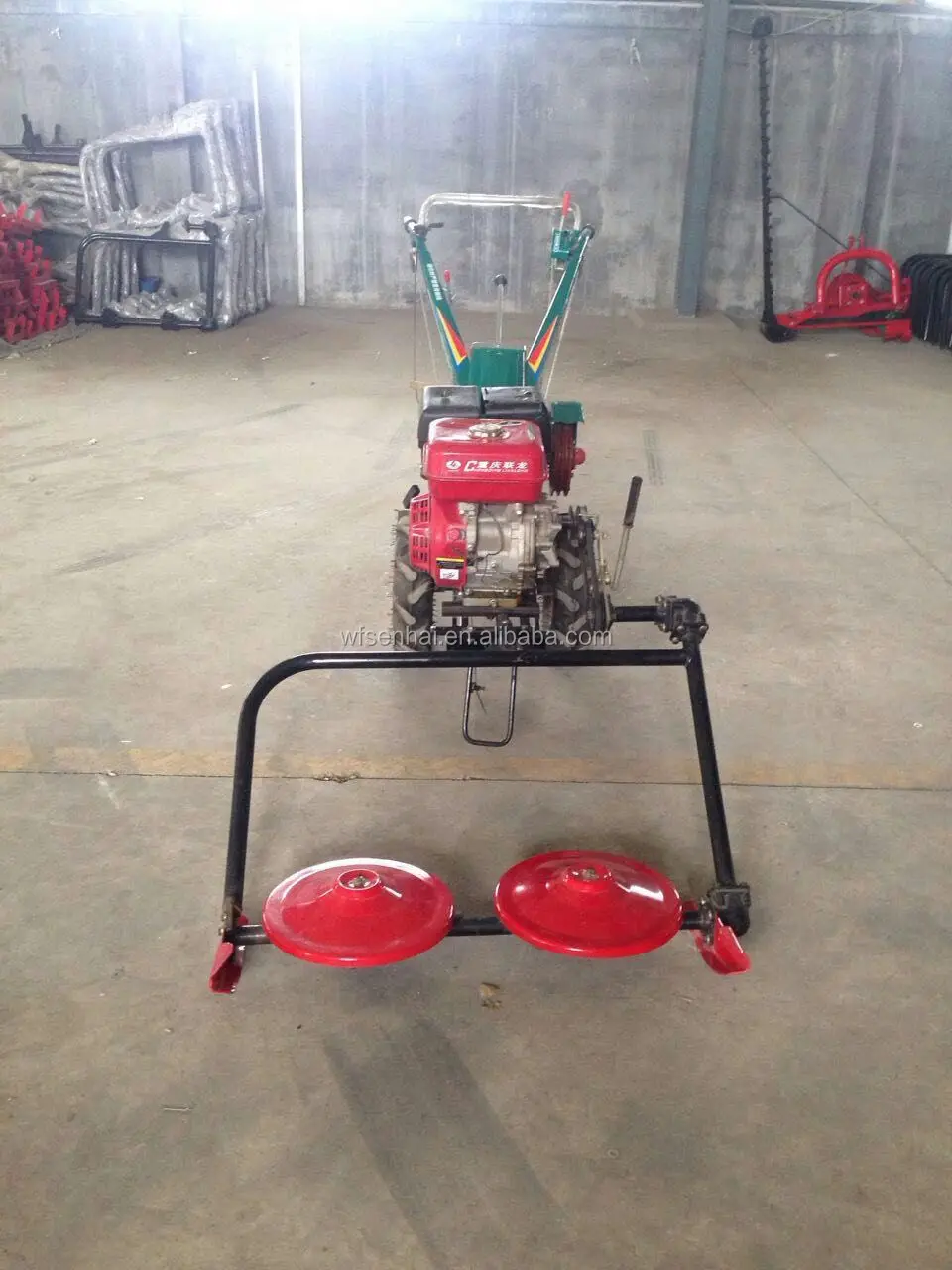 Pequeño Útil Cortador De Césped Para Weifang Tipo De Timón Y Tractor De