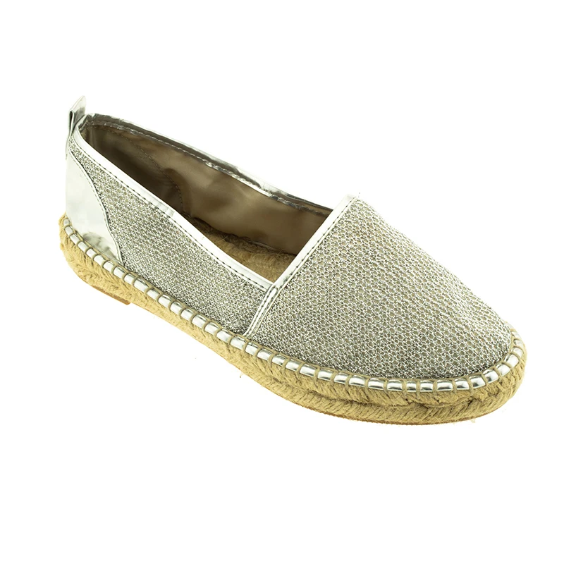 popular flat shoes