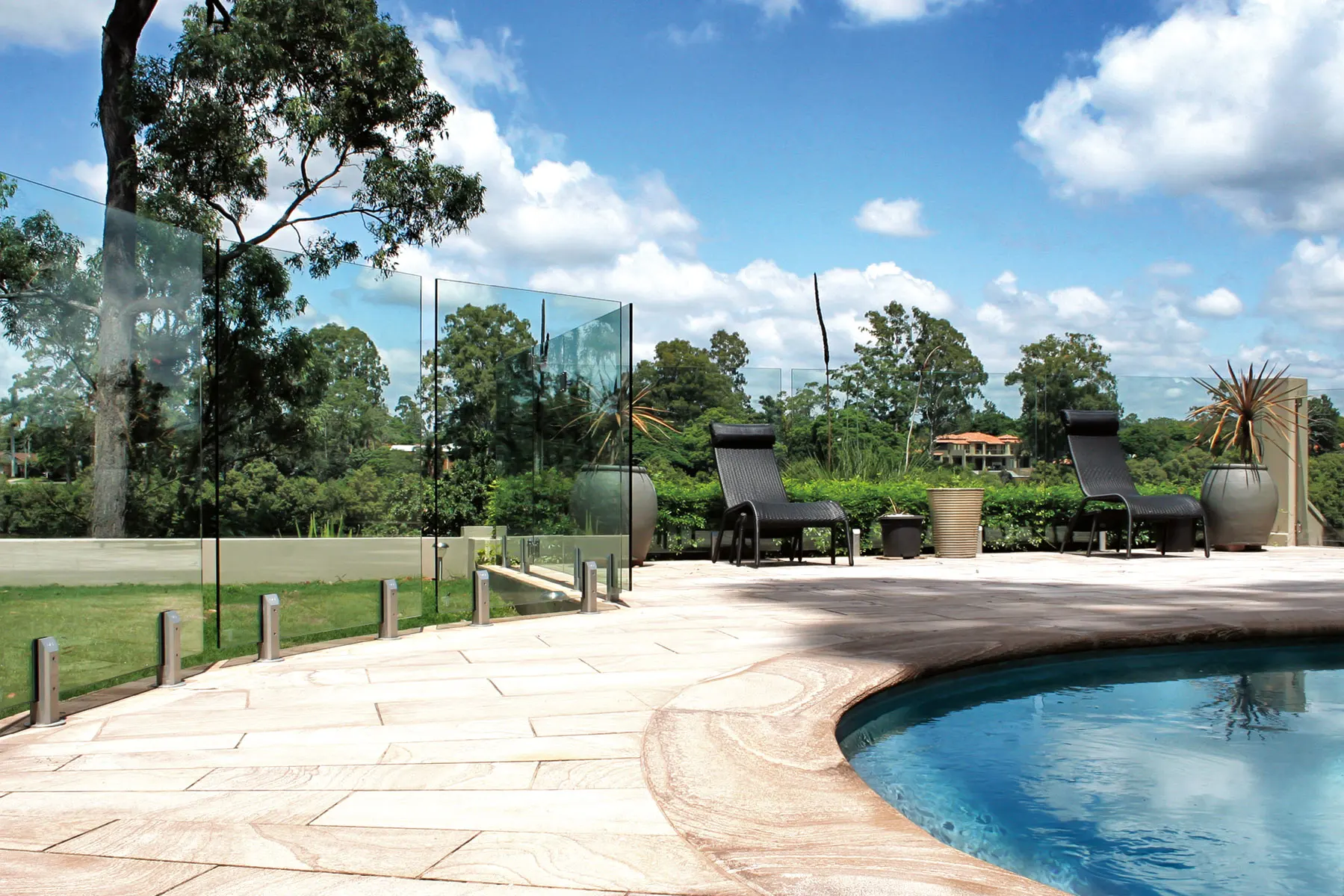 Plexiglass pool fence glass spigots 2205 in Dongying