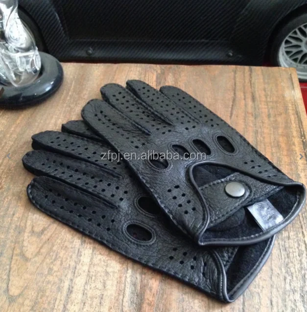 driving gloves for men .png