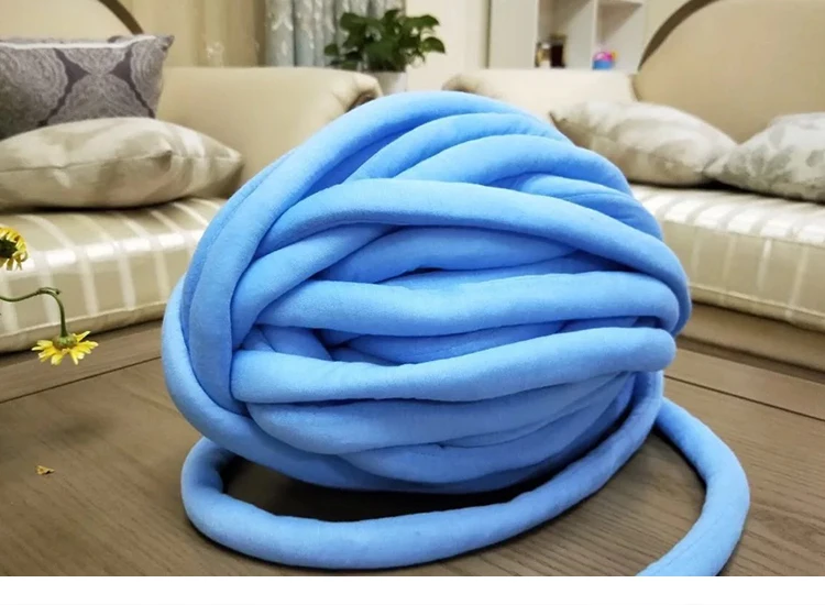 Chenille giant yarn 5.jpg