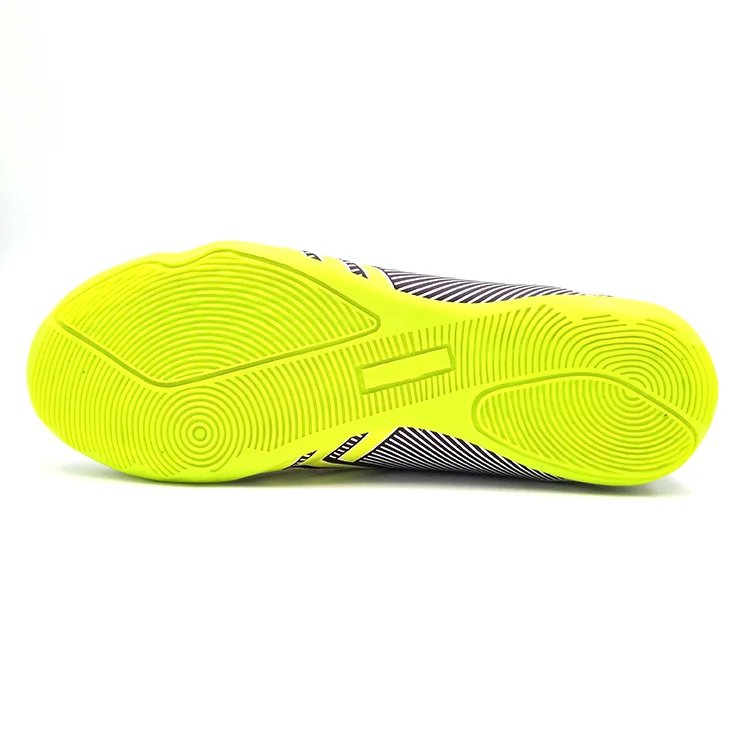 lightweight soccer shoes