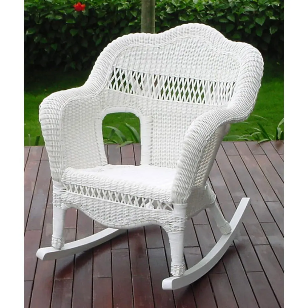 Плетеные стулья для дачи белые