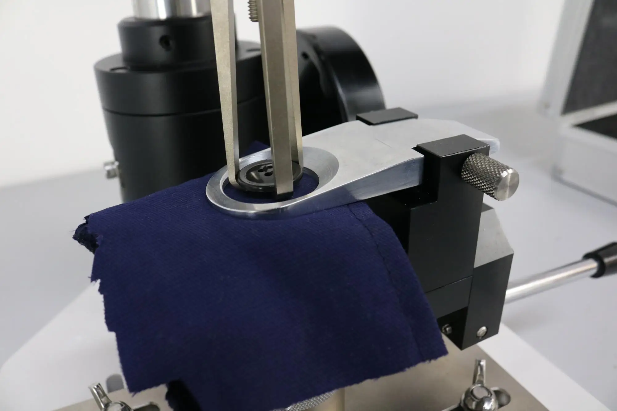 Snap Button Pull Test Machine Price - Handheld & Automatic