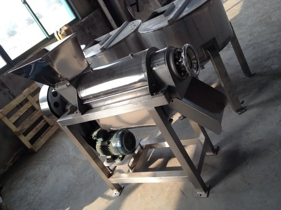 Spiral juice extractor (3)