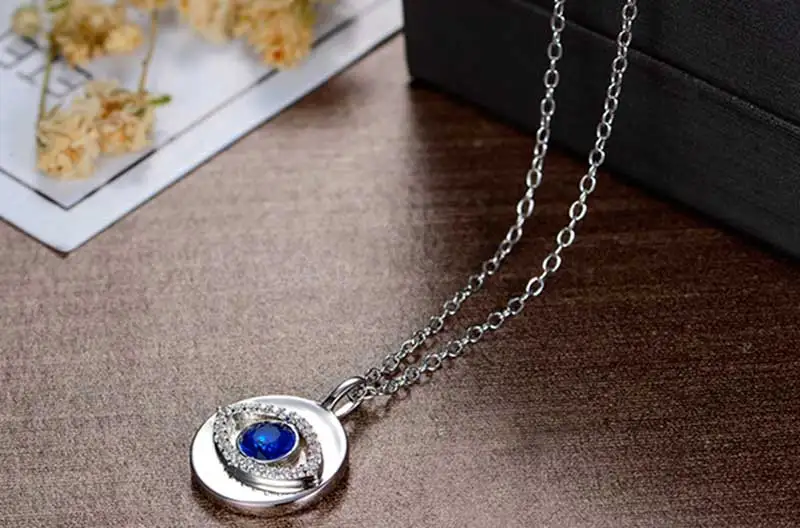 Plata esterlina 925 pequeño mal de ojo colgante