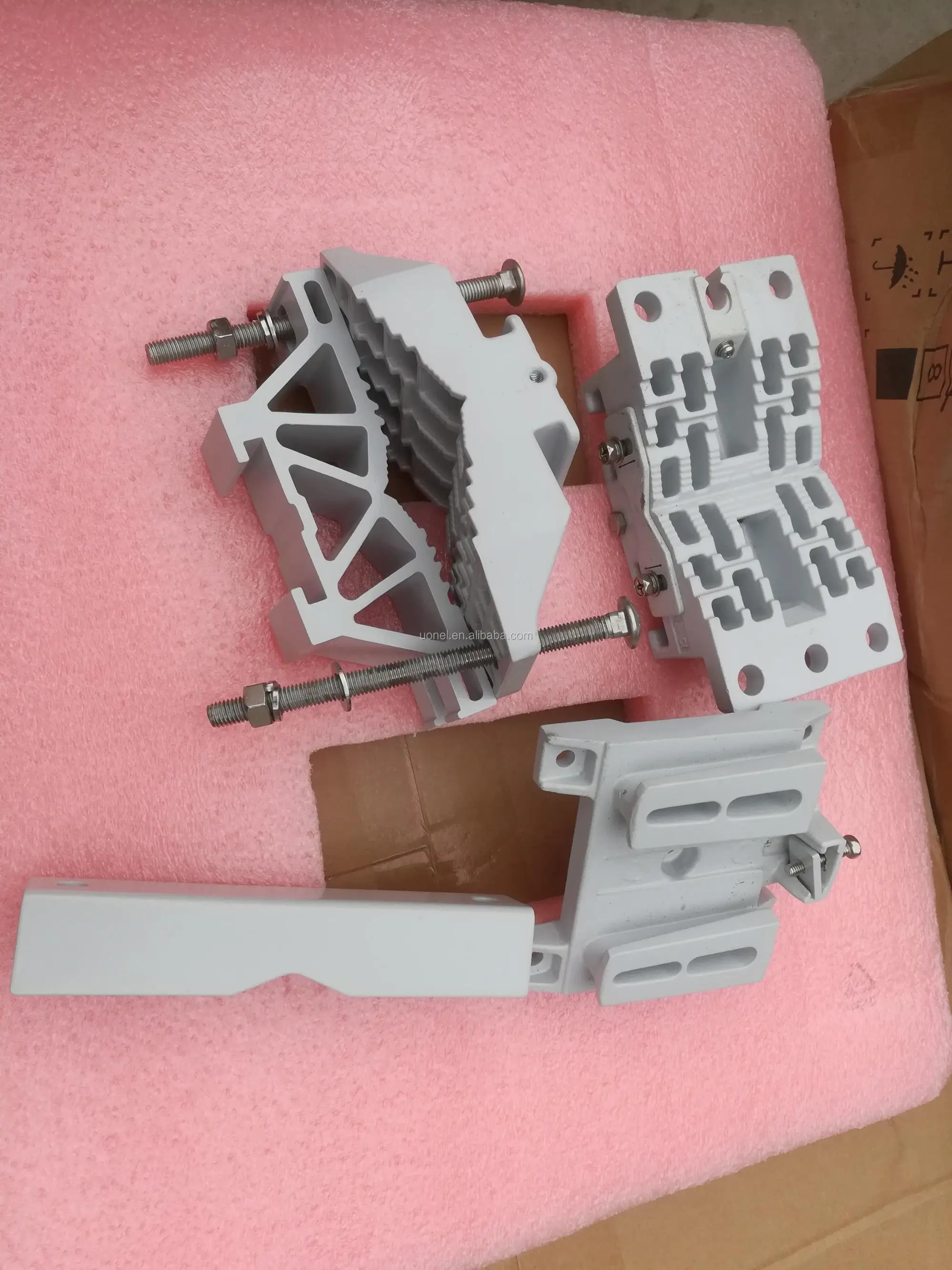 Installing Supports for BBU RRU Installation Kit RRU Engineering