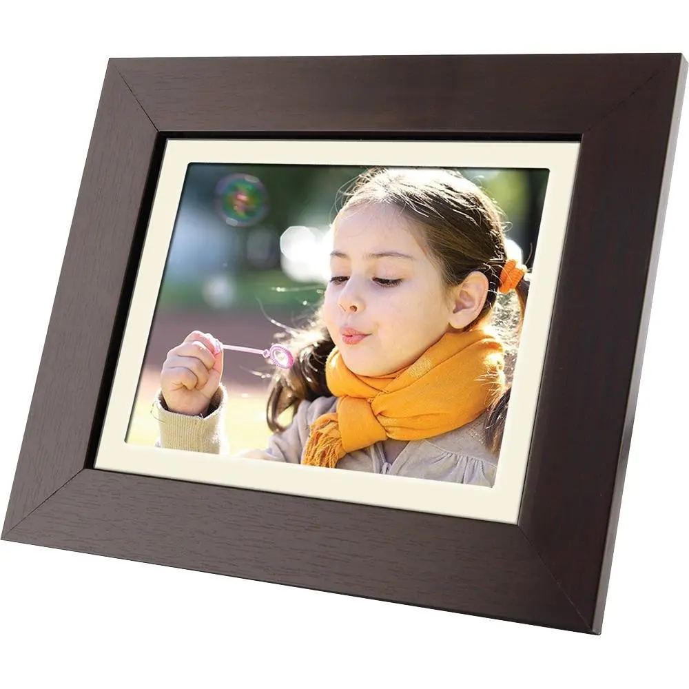 Digital photo frame. Фоторамка Coby dp843. Фоторамка Coby dp700. Фоторамка Coby dp1052. Цифровая фоторамка на стене.