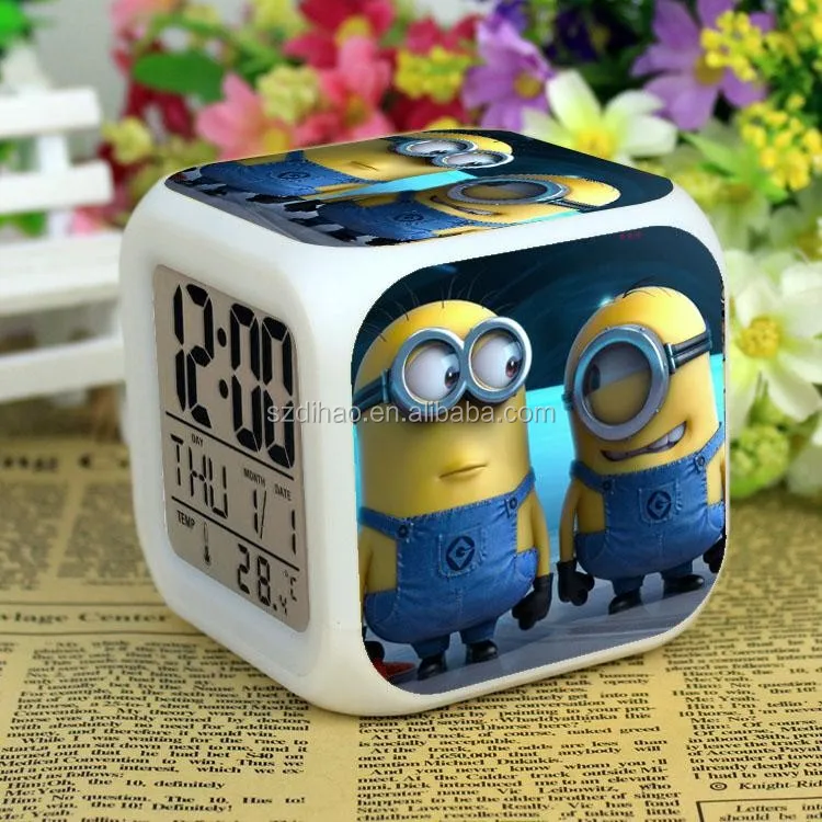 despicable-me-2-digital-alarm-clock-minions.jpg