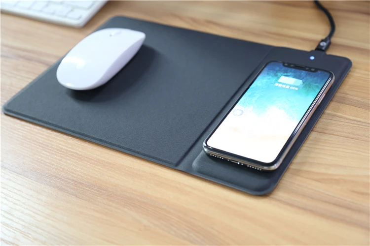 Xiaomi wireless charger. Коврик для мыши с логотипом с беспроводной зарядкой.