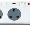13A 250V UK pin to universal adaptor plug