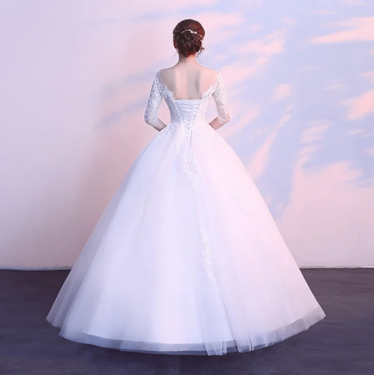 ZH2357G Modern Half Long Sleeves Ball Gown Wedding Dresses Crew Neckline Lace Puffy Tulle Skirt Bridal Gown