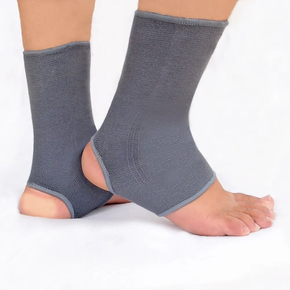 HealthAndYoga(TM) Superior Ankle Sleeve for Firmer and Snugger Fit|1 Pair| Easy Slip on with No Slipping &Clumping |Speedy Recovery in Joints & Muscles Pain (Medium(10-11 inch))
