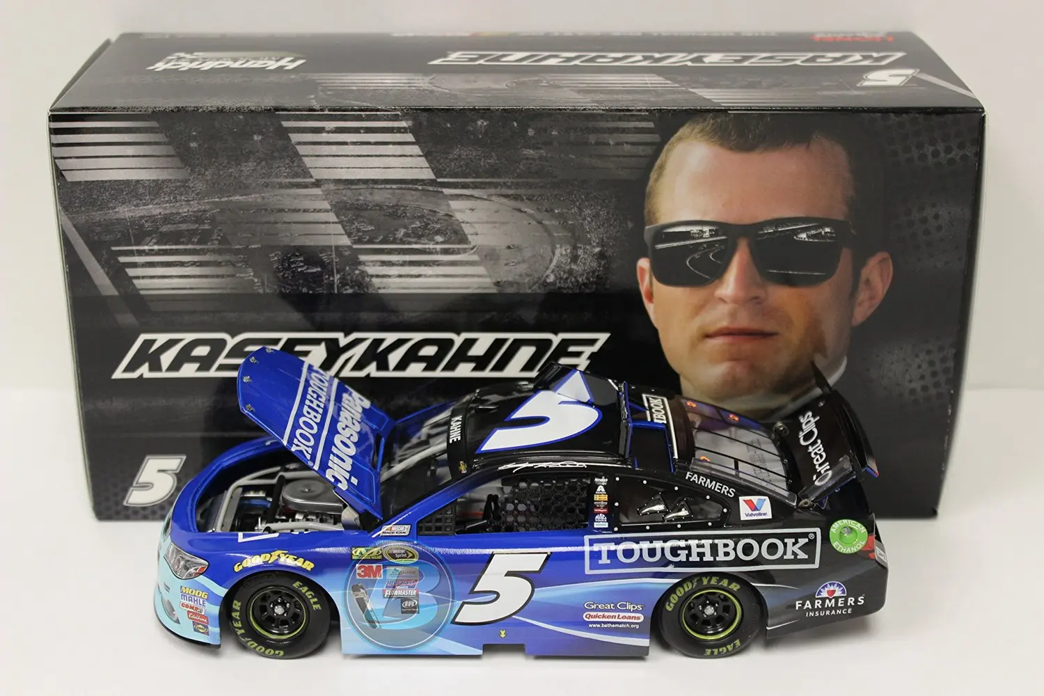 Lionel Racing CX55865TWKK Kasey Kahne #5 Time Warner Cable 2015 Chevy SS 1:64 Scale ARC HT Official NASCAR Diecast Car