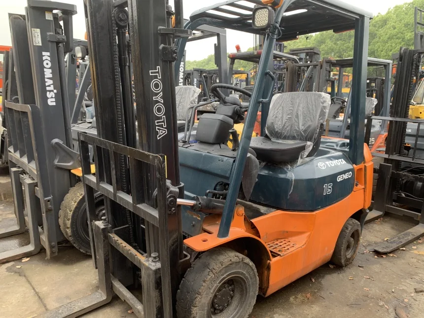 1.5 ton diesel Toyota FD15 reasonable price second hand forklift|  Alibaba.com