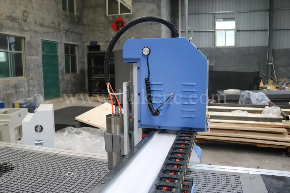 Best quality cnc router machine 1224 1325 1530 made in china with leadshine driving system