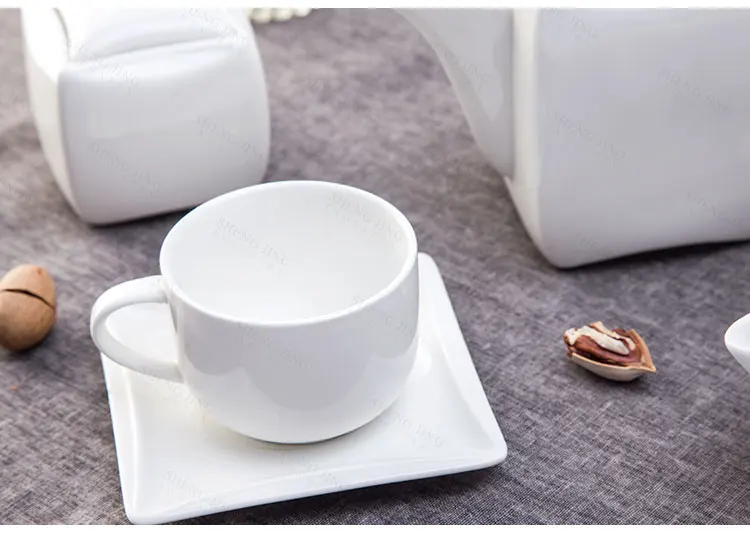 190ml Round Porcelain Small Tea Cup Set Custom Coffee Cup With Saucers