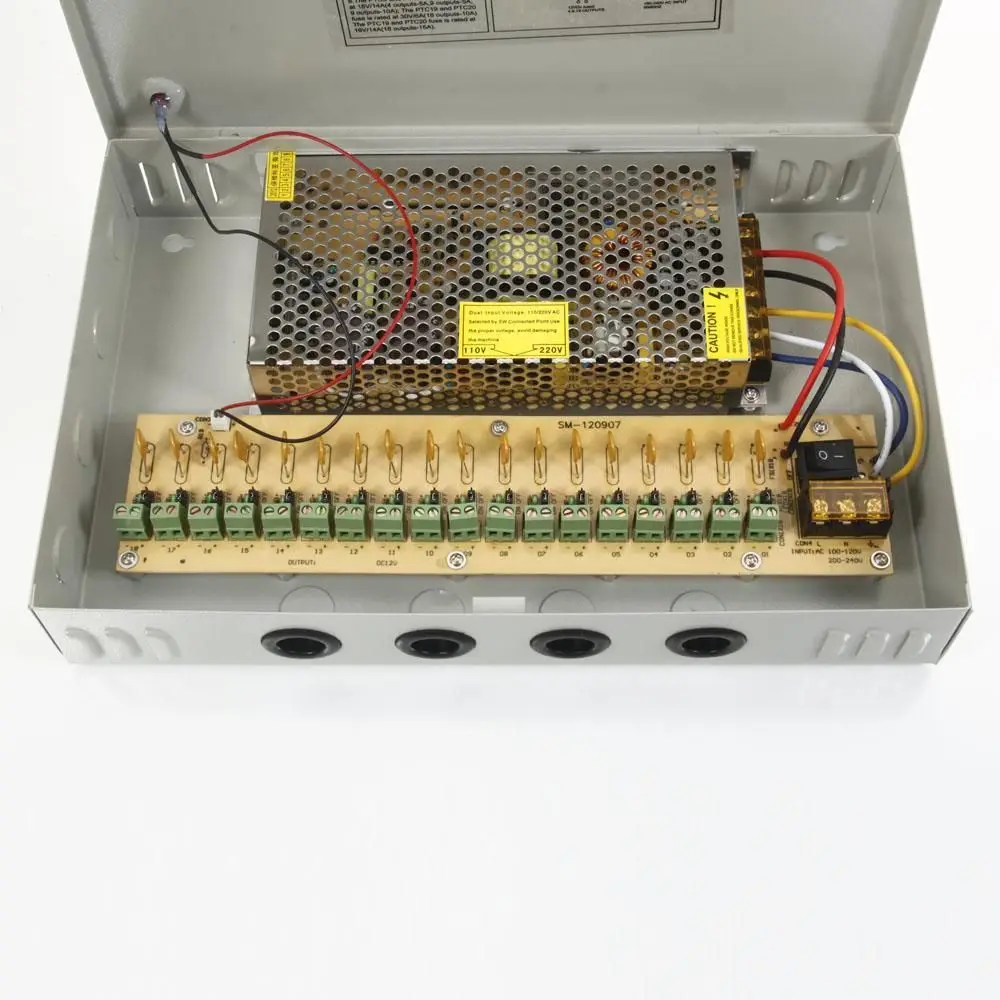 Fuente De Alimentación 12V Para CCTV De 8 Canales - 9 Puertos DC, 5 Amperios, Ideal Para Sistemas De Seguridad
