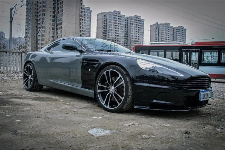 Aston Martin DBS 2014