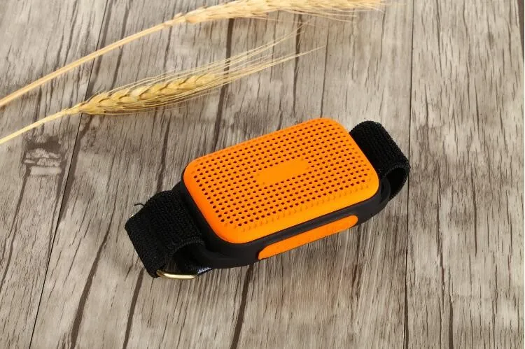 New portable arm speakers outdoor mini wireless smart speaker IPX4 waterproof speakers with FM radio self-timer music player U6 - ANKUX.COM