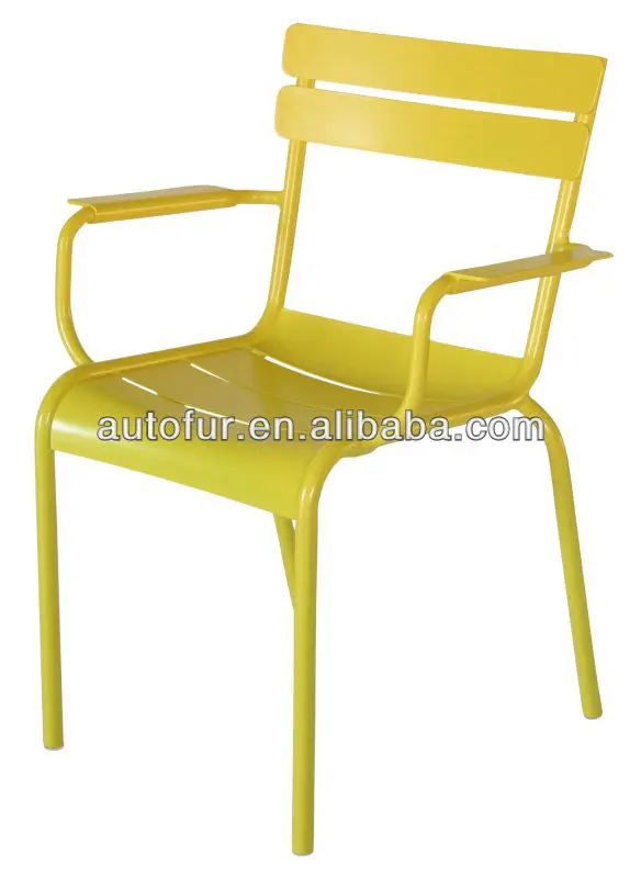 Luxembourg_Chairlemon.jpg