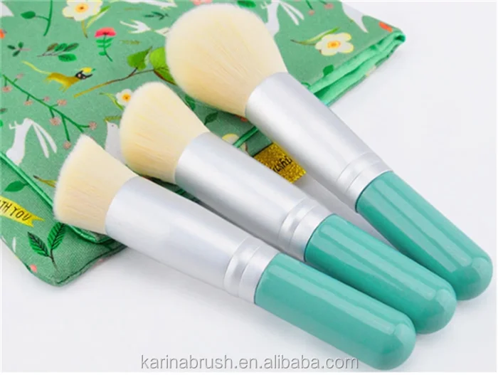 makeup brush 02.png
