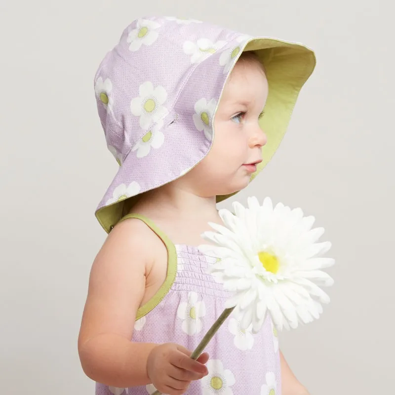 white baby beach hat